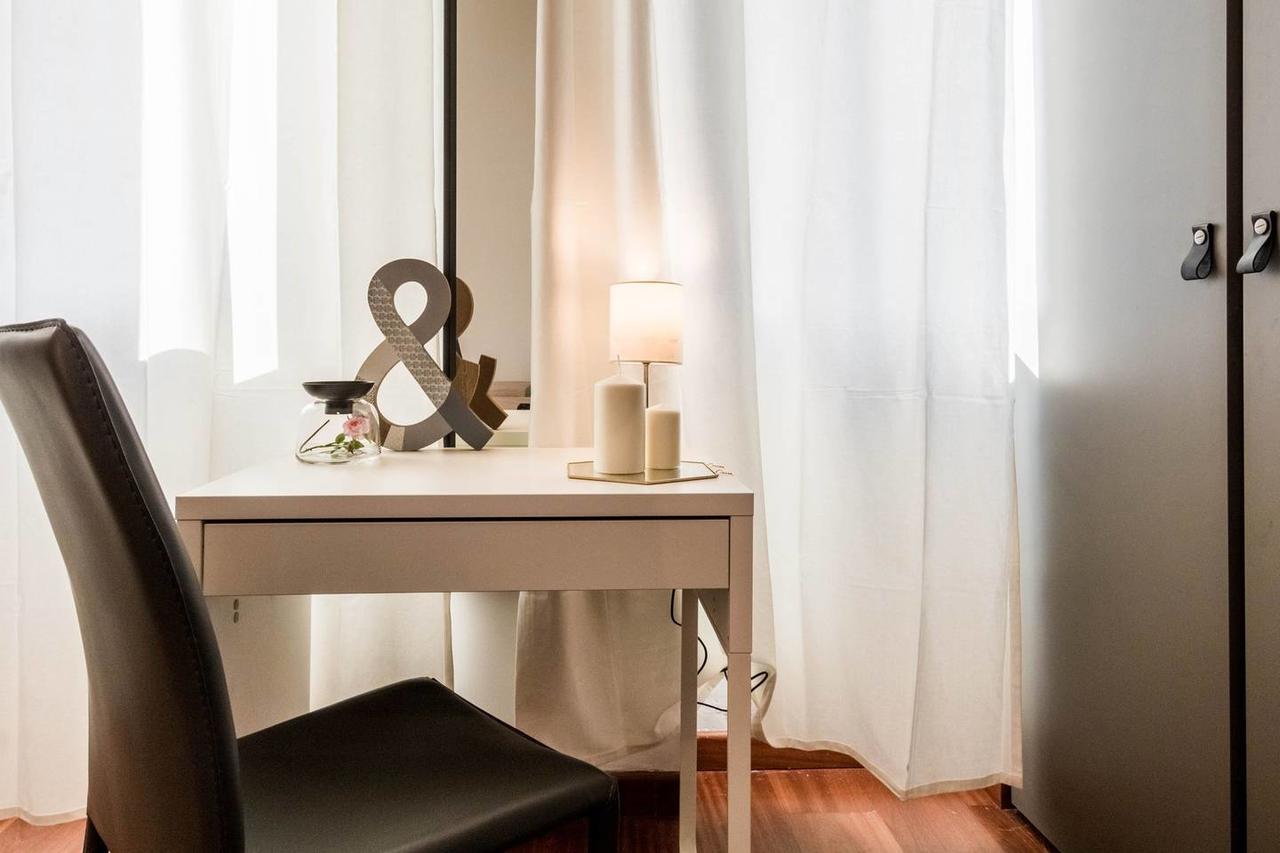 Hintown Duomo Via Baracchini Apartment Milan Exterior photo