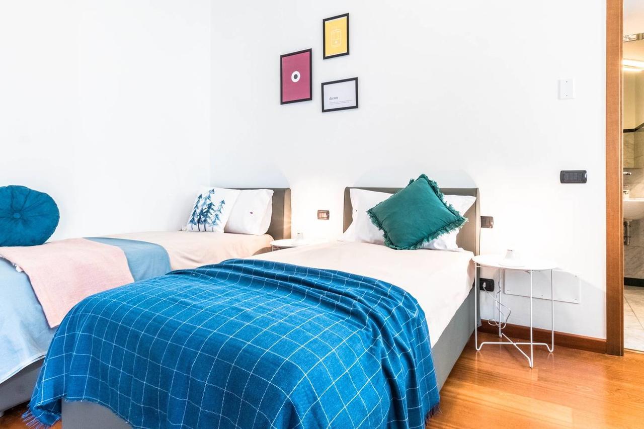 Hintown Duomo Via Baracchini Apartment Milan Exterior photo