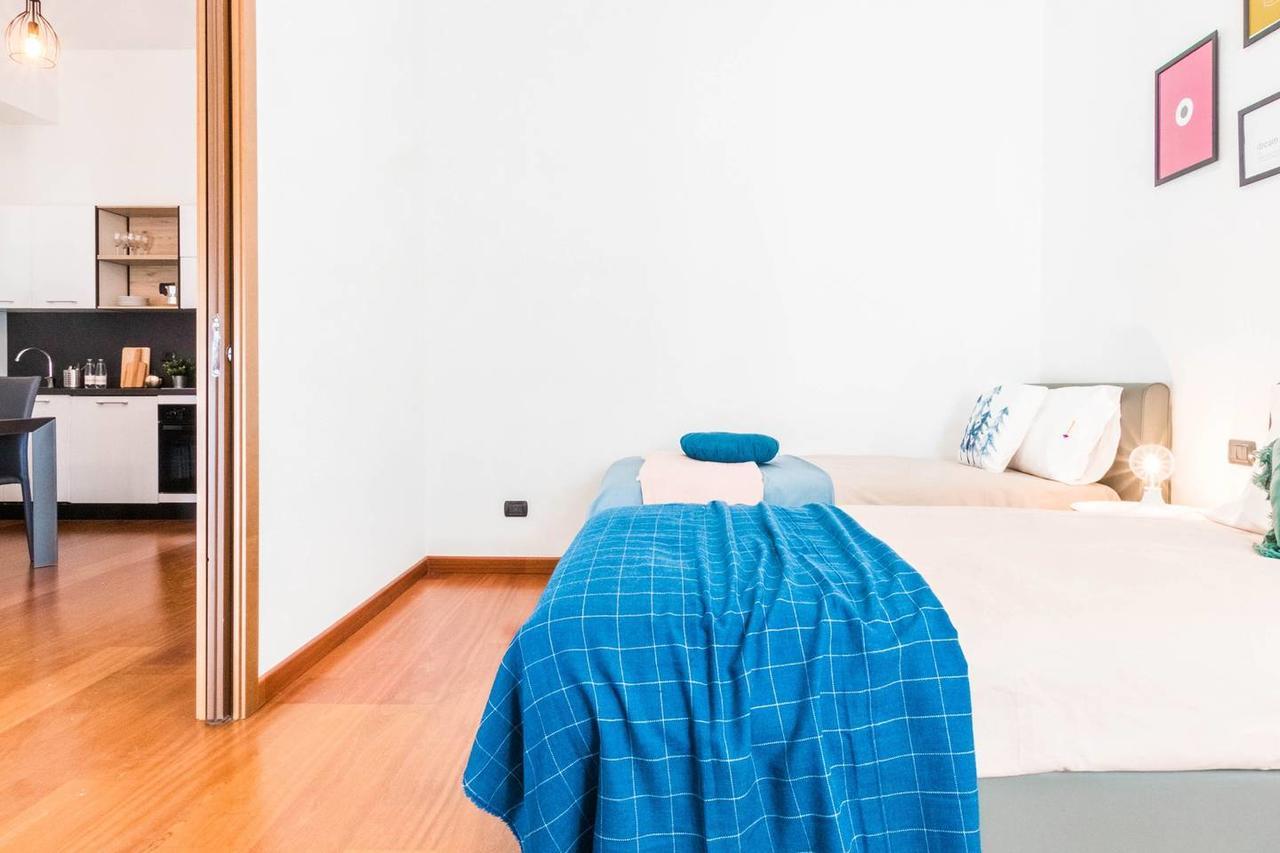 Hintown Duomo Via Baracchini Apartment Milan Exterior photo