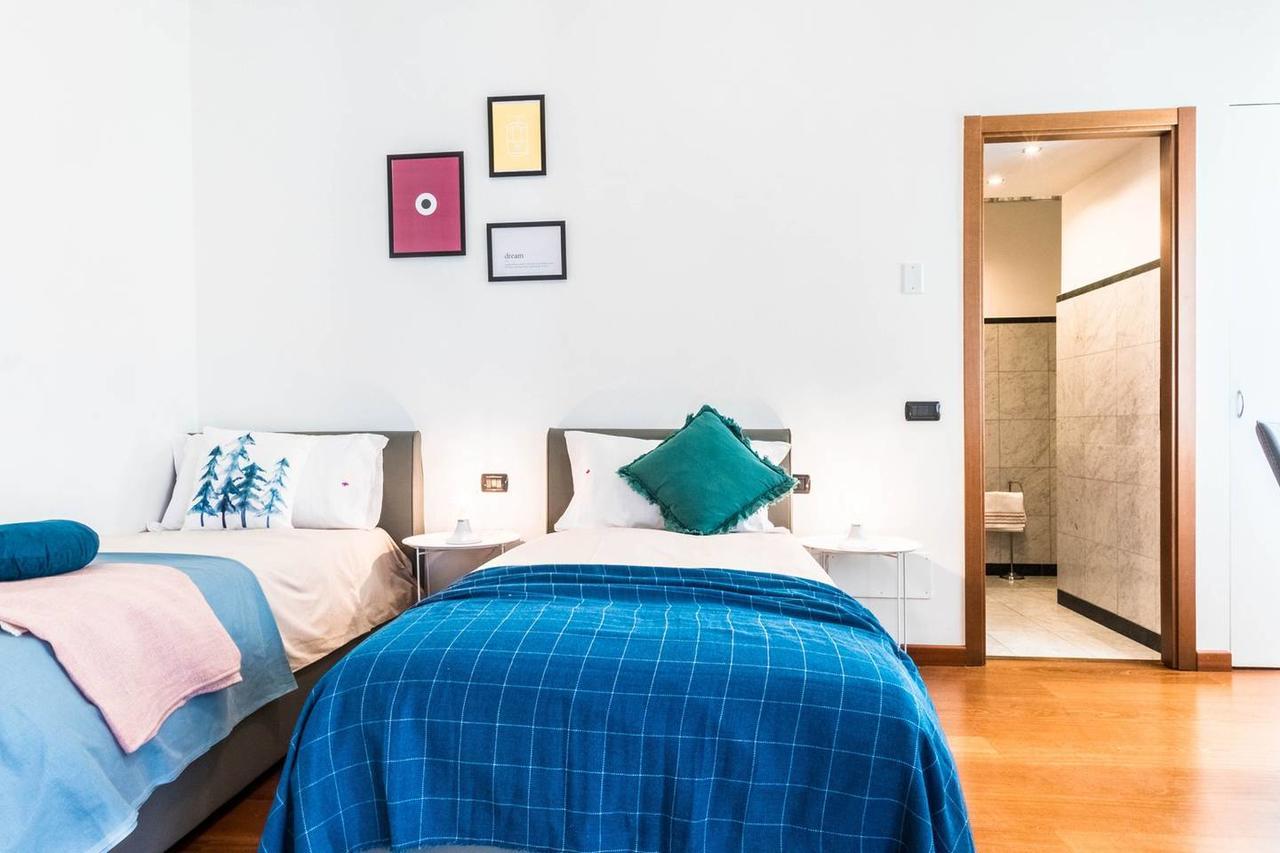 Hintown Duomo Via Baracchini Apartment Milan Exterior photo